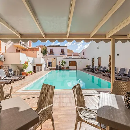 Cozy 3 Guest With Pool סנטה טרזה גאיורה