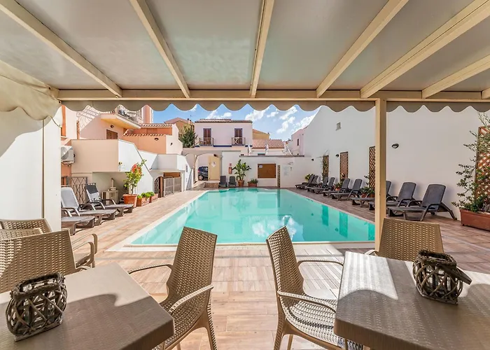 Cozy 3 Guest With Pool Santa Teresa Gallura
